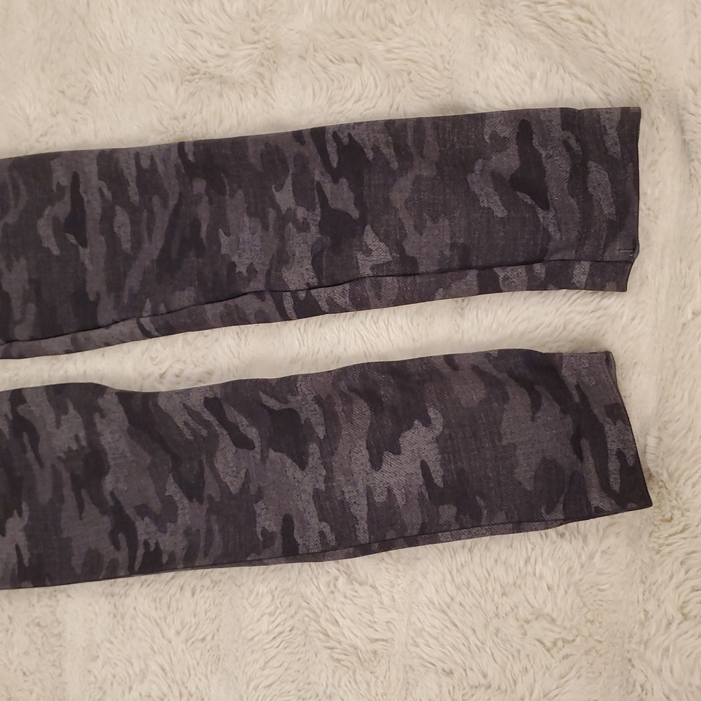 Spanx Camo Print Tights Leggings XS - Picture 6 of 11